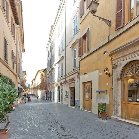 L'agata Roma